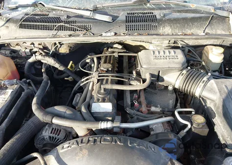 2004 Jeep Grand Cherokee Laredo z USA, uszkodzony, nr VIN 1J4GW48S34C362025